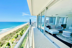 Air on Broadbeach Beachfront 2Level stunning apartment with 180 degree views